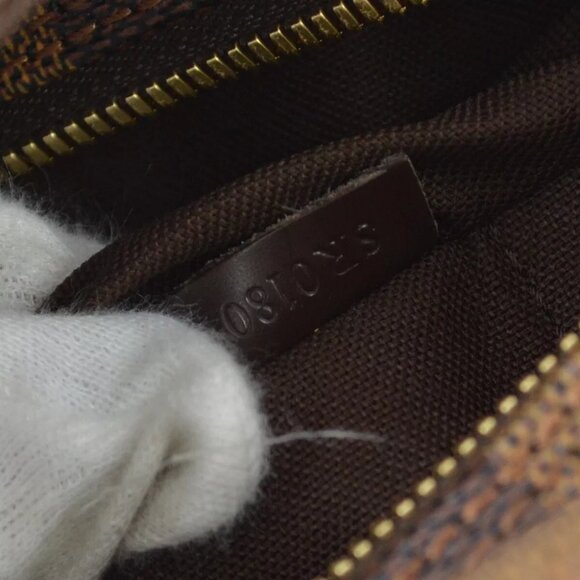 Louis Vuitton Damier Naviglio Shoulder Bag - Picture 4 of 10